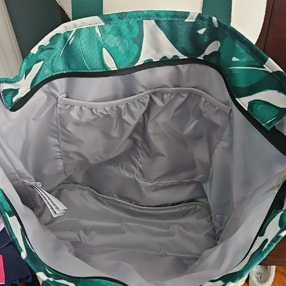 Adidas Tropical Green Leaf Tote Bag - Picture 5 of 15